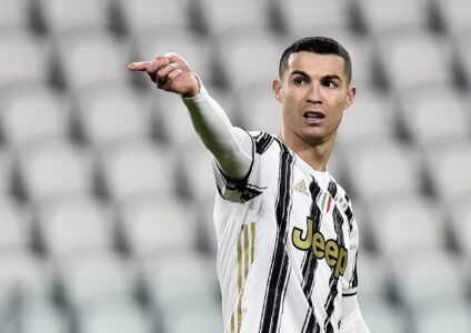 Tin nóng tương lai Ronaldo: Sếp lớn Juventus lên tiếng định đoạt, PSG choáng váng