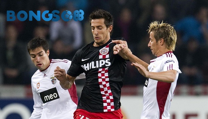 Soi kèo Benfica vs PSV - 02h00 ngày 19.8 play off vòng loại Champions League